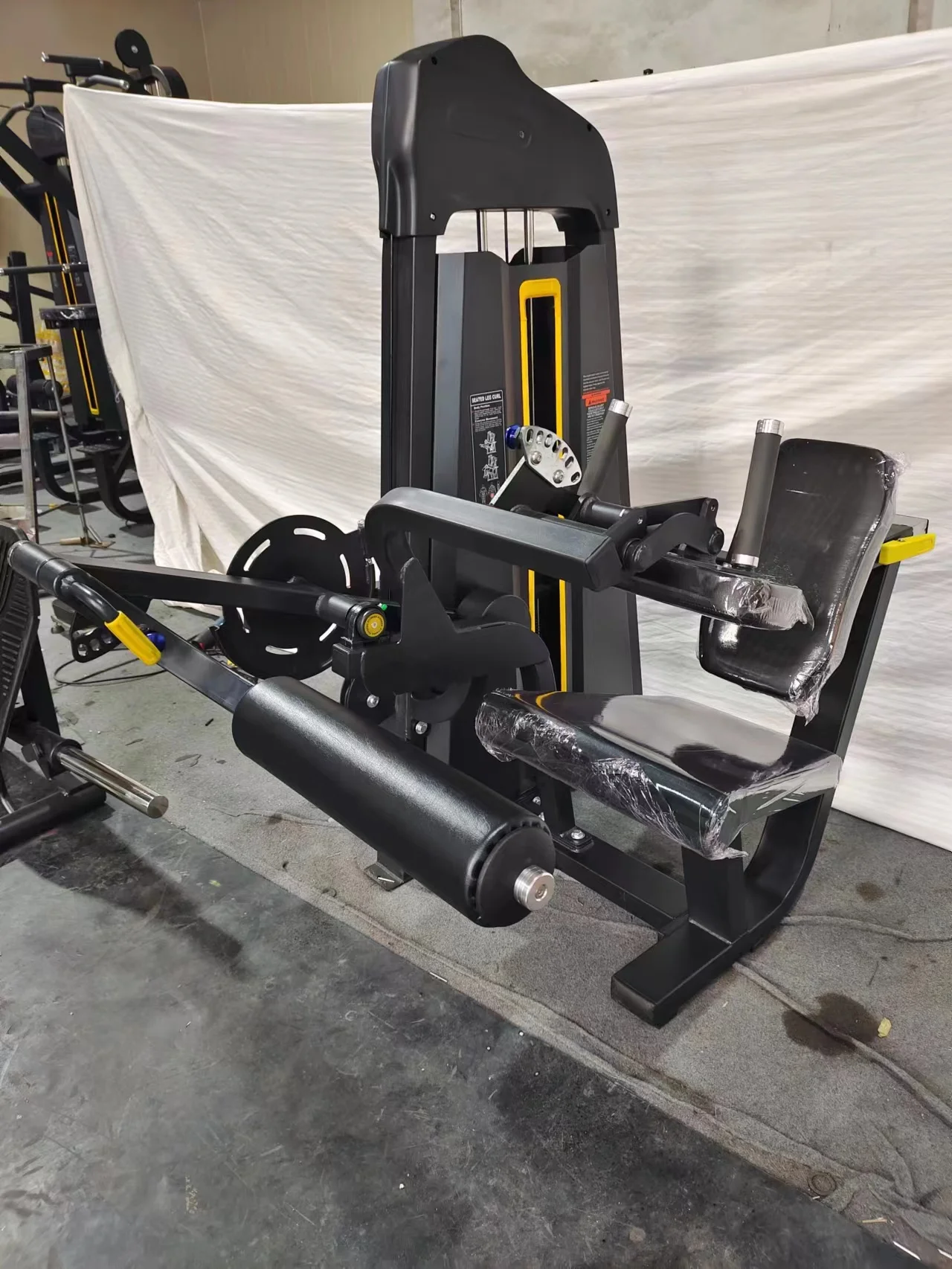 Gym Fitness Equipment Home Mac - đánh giá và giá Home Gym Leg Extension Machine